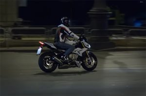 Жителі Слов’янська скаржаться на гуркіт мотоциклів у комендантську годину: що кажуть у поліції