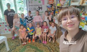 Підліток-переселенка стала волонтеркою у Слов’янську: «Маємо приділити максимум уваги дітям зараз, щоб мати гідне майбутнє»