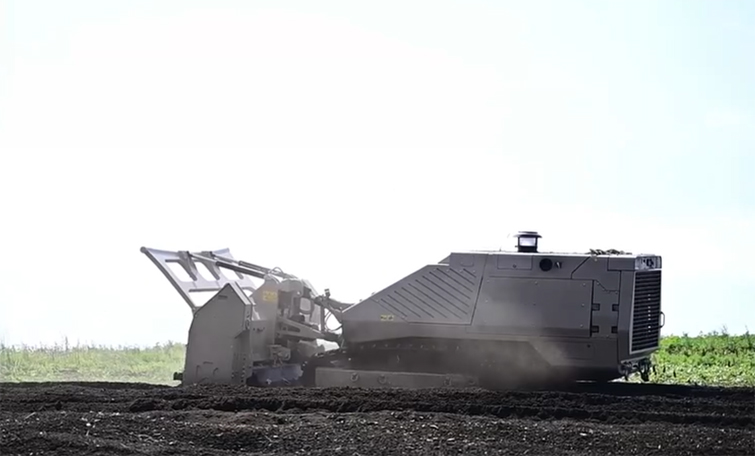 Розмінування полів: Як працює механізована машина GSC-200 (відео)