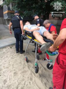 У Слов’янську поліцейські прийшли на допомогу непритомному чоловіку