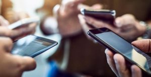 Влада зобовʼязала мобільних операторів забезпечити 10 годин роботи мережі без світла