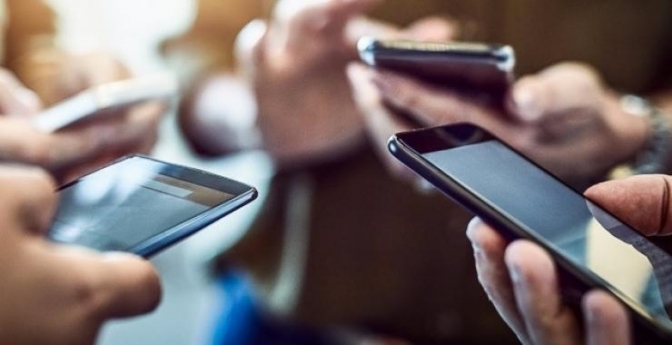 Влада зобовʼязала мобільних операторів забезпечити 10 годин роботи мережі без світла