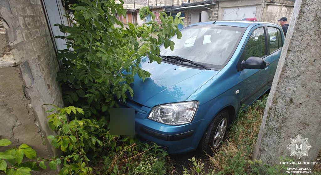 Патрульні виявили водія, який будучи в нетверезому стані, заволодів чужою автівкою