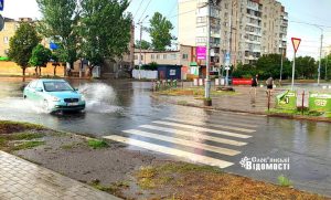 Слов’янськ у дощовій красі: фоторепортаж після грози