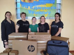 Учителі Донецької області отримають ноутбуки для організації дистанційного навчання