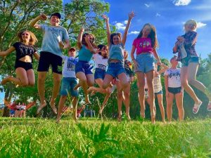 Дітей зі Слов’янська запрошують на оздоровлення та відпочинок у міжнародний дитячий центр “Артек”