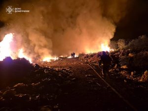 21 пожежу ліквідували рятувальники Донеччини протягом минулої доби, 2 з яких сталися внаслідок обстрілів