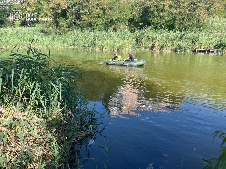Костянтинівка: рятувальники вилучили тіло чоловіка з водойми