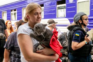 Укрзалізниця продовжує евакуацію з Покровська: рекордна кількість пасажирів (фото)