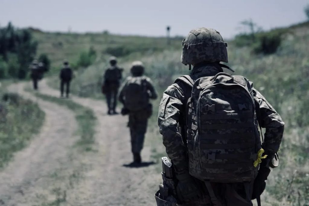 російські війська просунулися на трьох напрямках: оперативний звіт з фронту