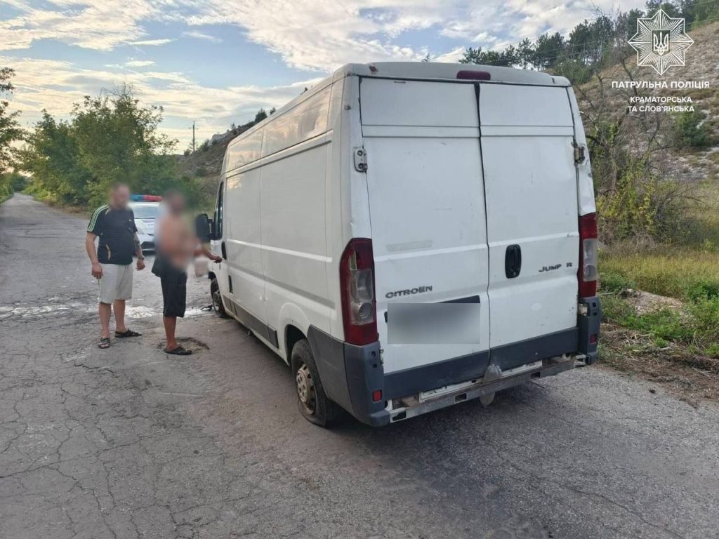 Нетверезий водій в Краматорську наїхав на бетонний блок