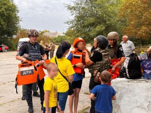 Евакуйовані родини з дітьми можуть оселитися безкоштовно в Полтавській та Закарпатській областях