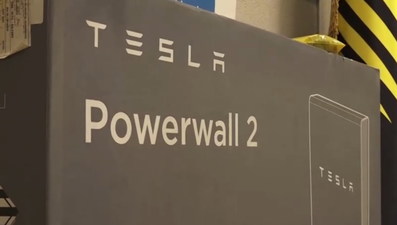 Благодійники передали для Донеччини системи енергозбереження Tesla Powerwall 2.0