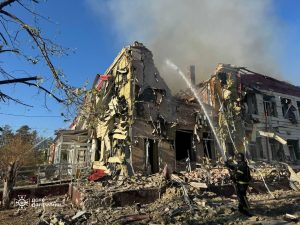 Лиманщина під ударом: рятувальники ліквідували наслідки обстрілів