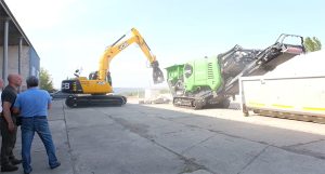 Донеччина отримала техніку для переробки будівельного сміття від міжнародних донорів