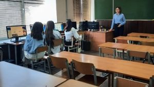 “Стратегія з русифікації”: майже сотню дітей з окупованої Донеччини повезуть на “перевиховання” в РФ