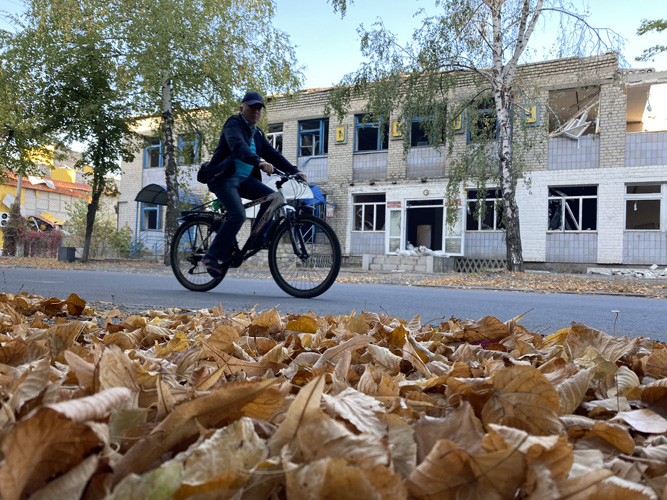 Лиман у жовтні: людей видно мало. Руїна ( фото)