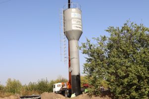 У Краматорському районі встановили водонапірну вежу, яка забезпечить питною водою півтисячне село