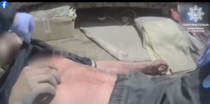 У Слов’янську чоловік під час застілля порізав ножем знайомого