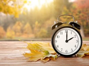 Літній час в минулому? Чи востаннє українці переводять годинники