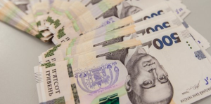 Грошова допомога для переселенців з Донеччини та Луганщини: як зареєструватися