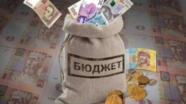 Держбюджет-2025: скорочення соціальних видатків, збільшення витрат на оборону та курс долара по 45 грн