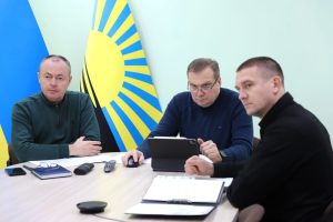 На Донеччині затвердили рішення щодо примусової евакуації батьків з дітьми з 16 населених пунктах. ПЕРЕЛІК