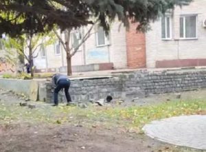 «Оновлення паркану в Слов’янську і Покровські троянди. Спільного не знаходите?» (відео)