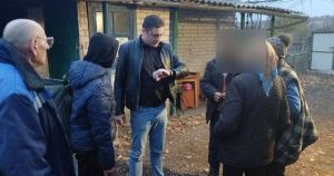 Росіяни вивозять мешканців захоплених ними населених пунктів Донеччини в окуповану Кремінну