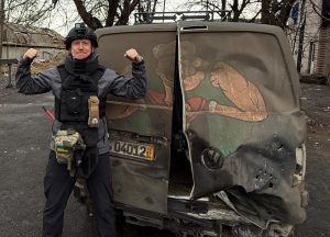 Бус волонтера, який їхав на евакуацію дітей із Великої Новосілки, атакував російський дрон