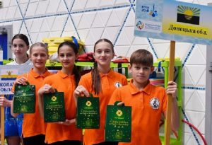 Спортсмени з Миколаївки та Краматорська в командному чемпіонаті України з синхронного плавання завоювали срібні медалі