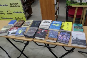 Бібліотеці Слов’янська передали сто нових книжок