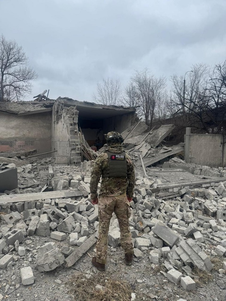 Донеччина під обстрілами: пошкоджені будинки, поранені люди