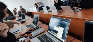 «Смарагдове місто» отримало нове обладнання для створення цифрового освітнього центру завдяки гранту від Японії