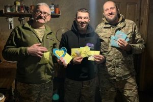 Маріупольська художниця Ірина Федоренко створила серію «Діти війни», яку обрали для розміщення на регіональних банкнотах емісії 2025 року номіналом 50 євро