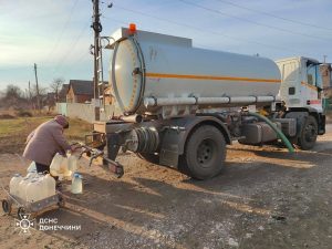 У прифронтові міста доставили питну воду