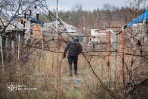 В Лимані піротехніки ДСНС виявили 6 гранатометних пострілів ВОГ