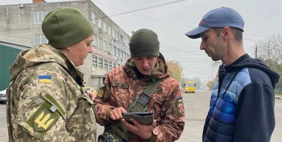 Для ТЦК запровадять правила поведінки з військовозобов’язаними: терміни