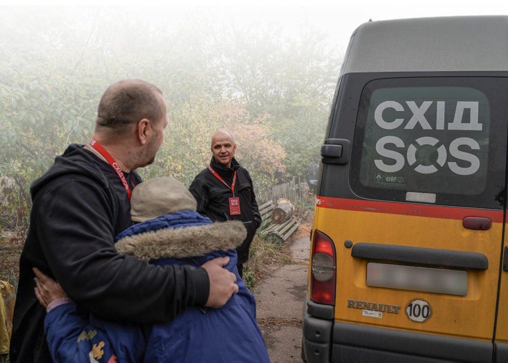 В Україні критично не вистачає місць для евакуації людей похилого віку та осіб з інвалідністю: БФ «Схід SOS» розповідає про проблеми евакуації