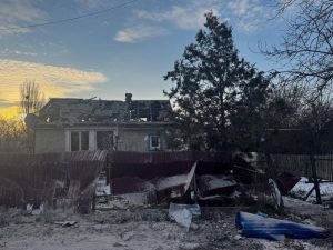 30 російських обстрілів пережили за останню населені пункти Донеччини: семеро загиблих