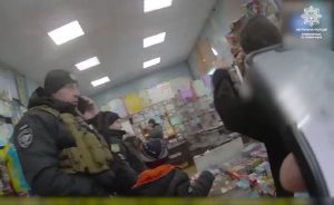 У Краматорську патрульні шукали загублену дитину (Відео)