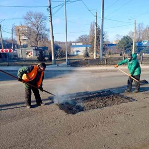У Краматорську ремонтувати дороги на чотирьох вулицях міста за 24,2 мільйона гривень буде скандальний “Славдорстрой”