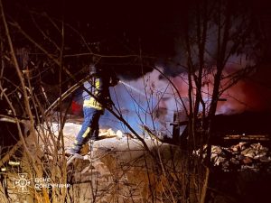 Обстріл Краматорська: рятувальники ліквідували масштабну пожежу (фото)