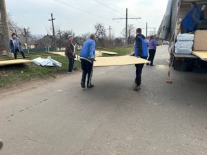 Яку гуманітарну допомогу надають громадам на Донеччині