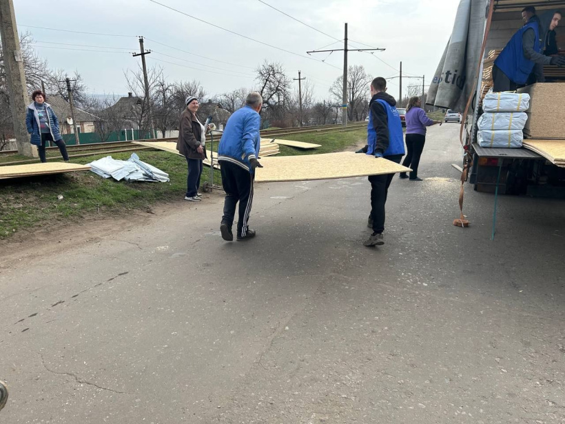 Яку гуманітарну допомогу надають громадам на Донеччині