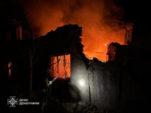 Слов’янськ: рятувальники ліквідували наслідки ворожої атаки (фото)