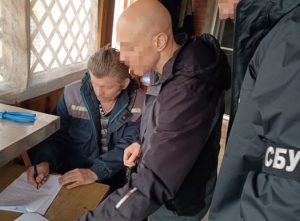 Повідомлено про підозру чоловіку, який поширював у соцмережі заклики до припинення опору державі-агресору