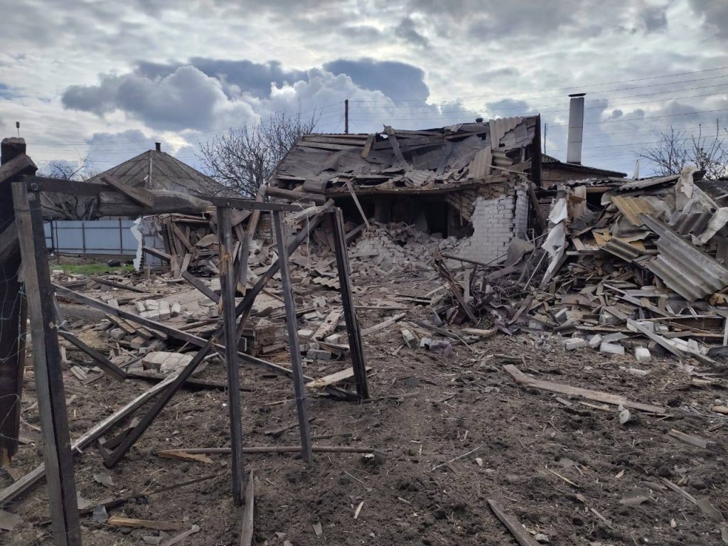 Всього за добу росіяни 21 раз обстріляли населені пункти Донеччини.Оперативна ситуація по області станом на ранок 8 квітня