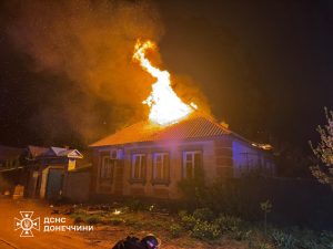 У приватному секторі Слов’янська горів будинок (фото)