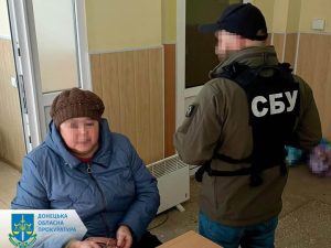 У Слов’янську викрили жінку, яка поширювала російські фейки про «брудну бомбу» та біолабораторії